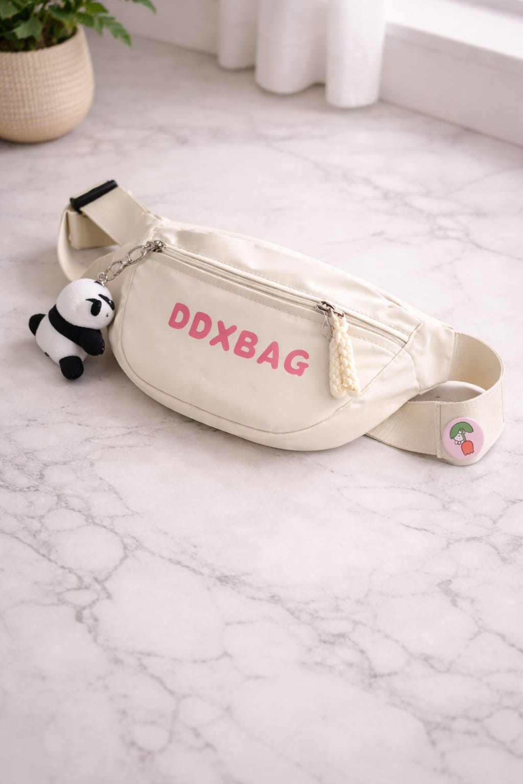 PANDA WAIST HUG BAG