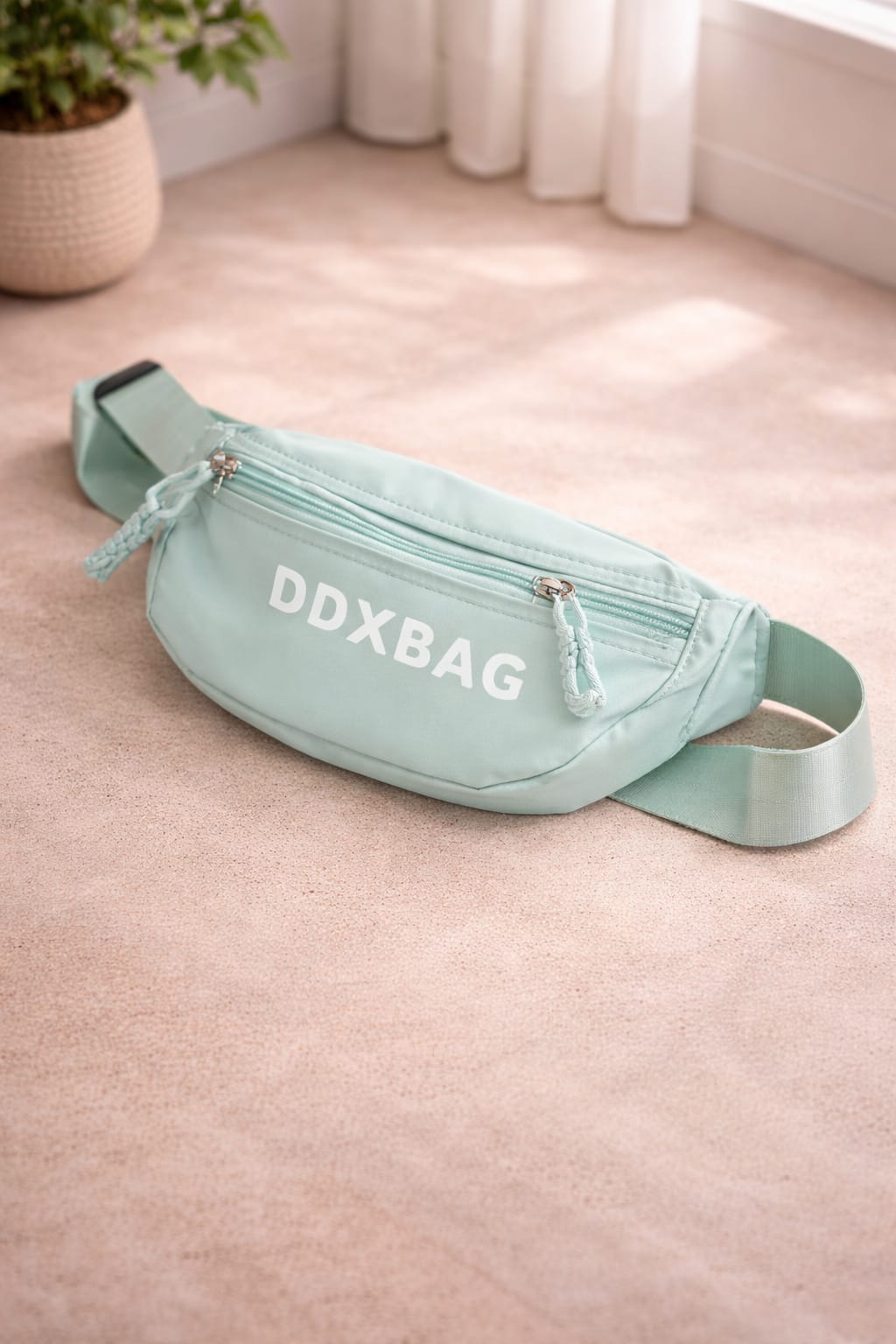 PANDA WAIST HUG BAG